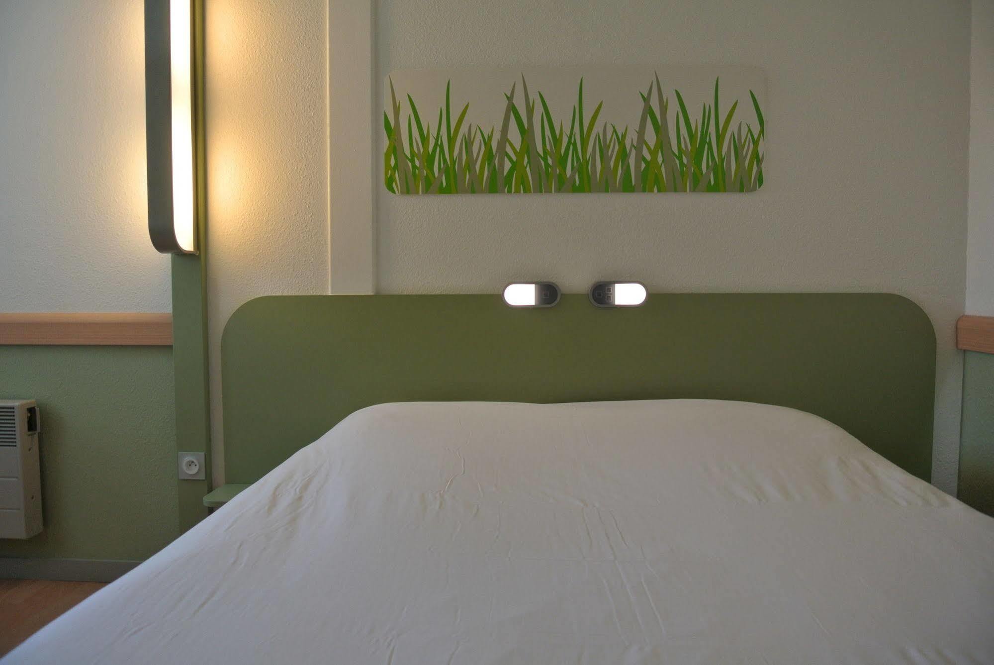 Ibis Budget Chambery Sud Challes Les Eaux Zewnętrze zdjęcie