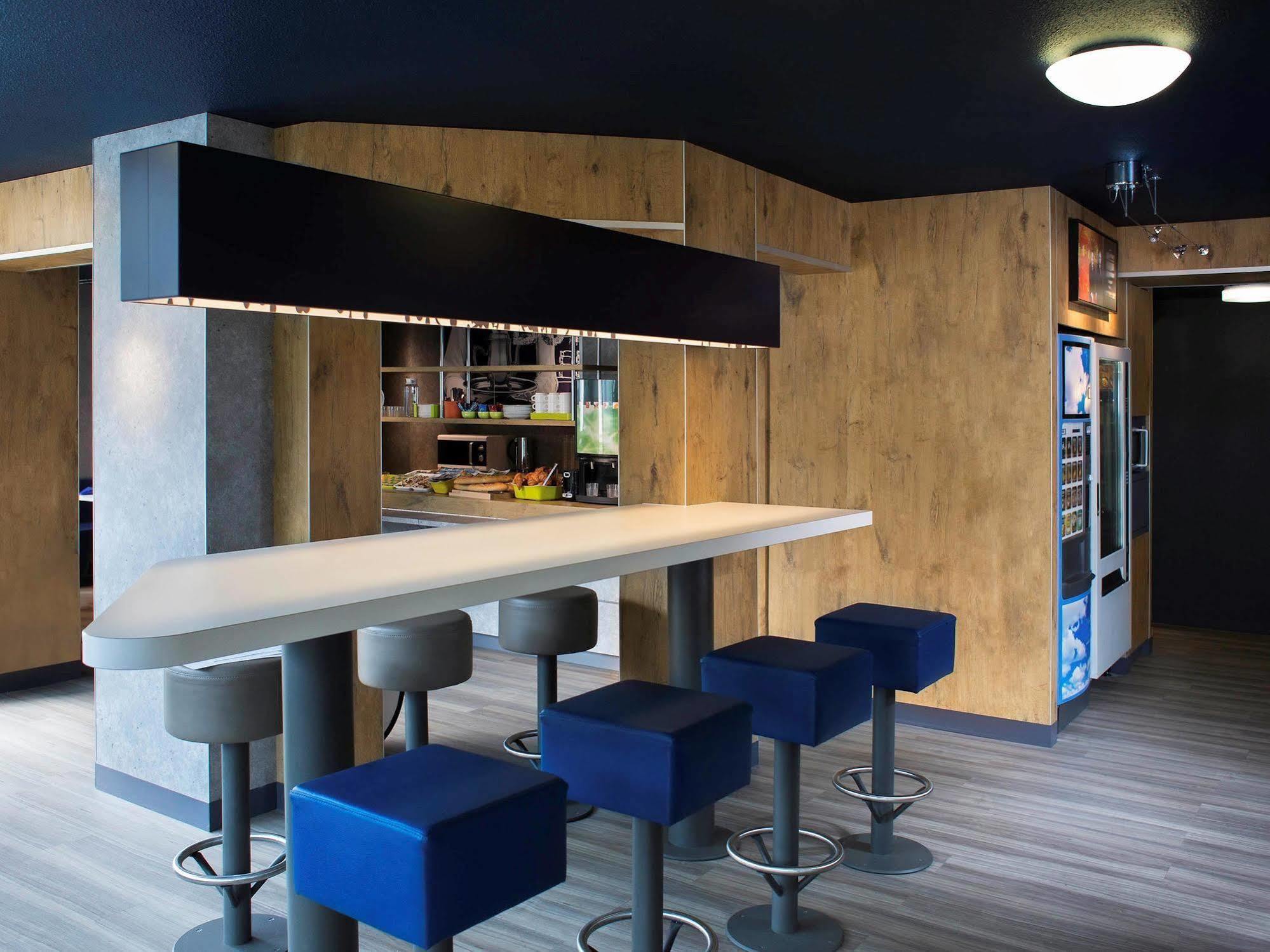 Ibis Budget Chambery Sud Challes Les Eaux Zewnętrze zdjęcie